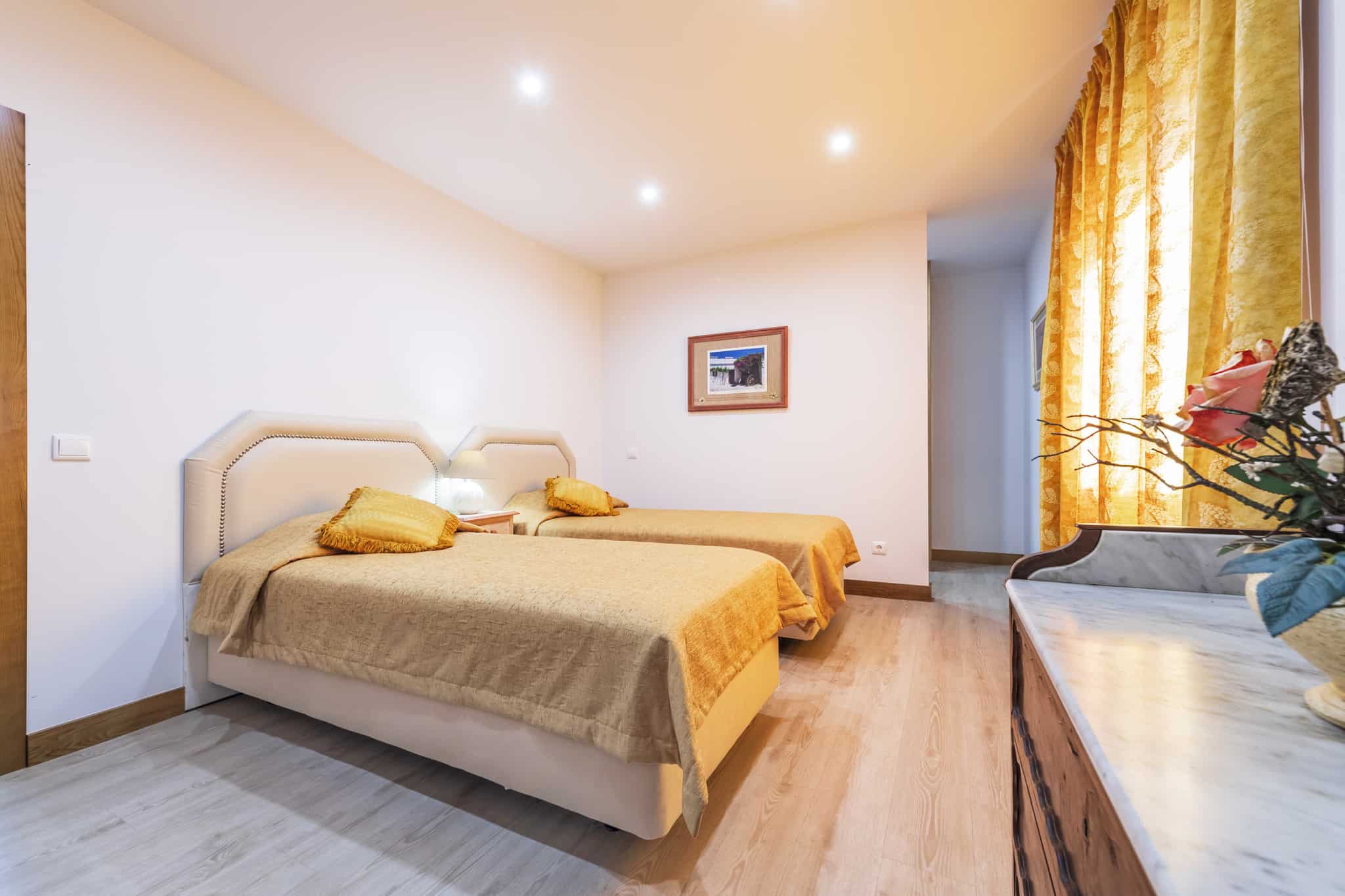 Heron House photo 14